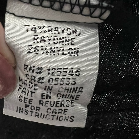 Habitat Black White Modern Circular Print Uneven Tiered Hemline Popover Blouse - Picture 9 of 9